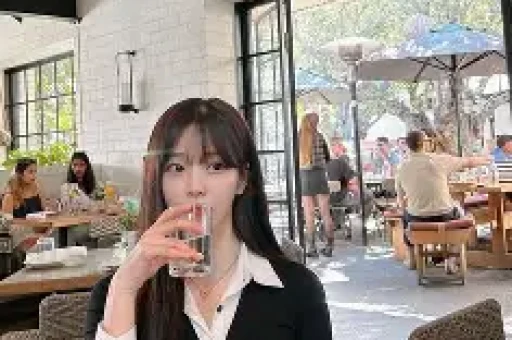 Q女士现身回应她发长文指责张婉婷宋宁峰竟被扒出是高露助理